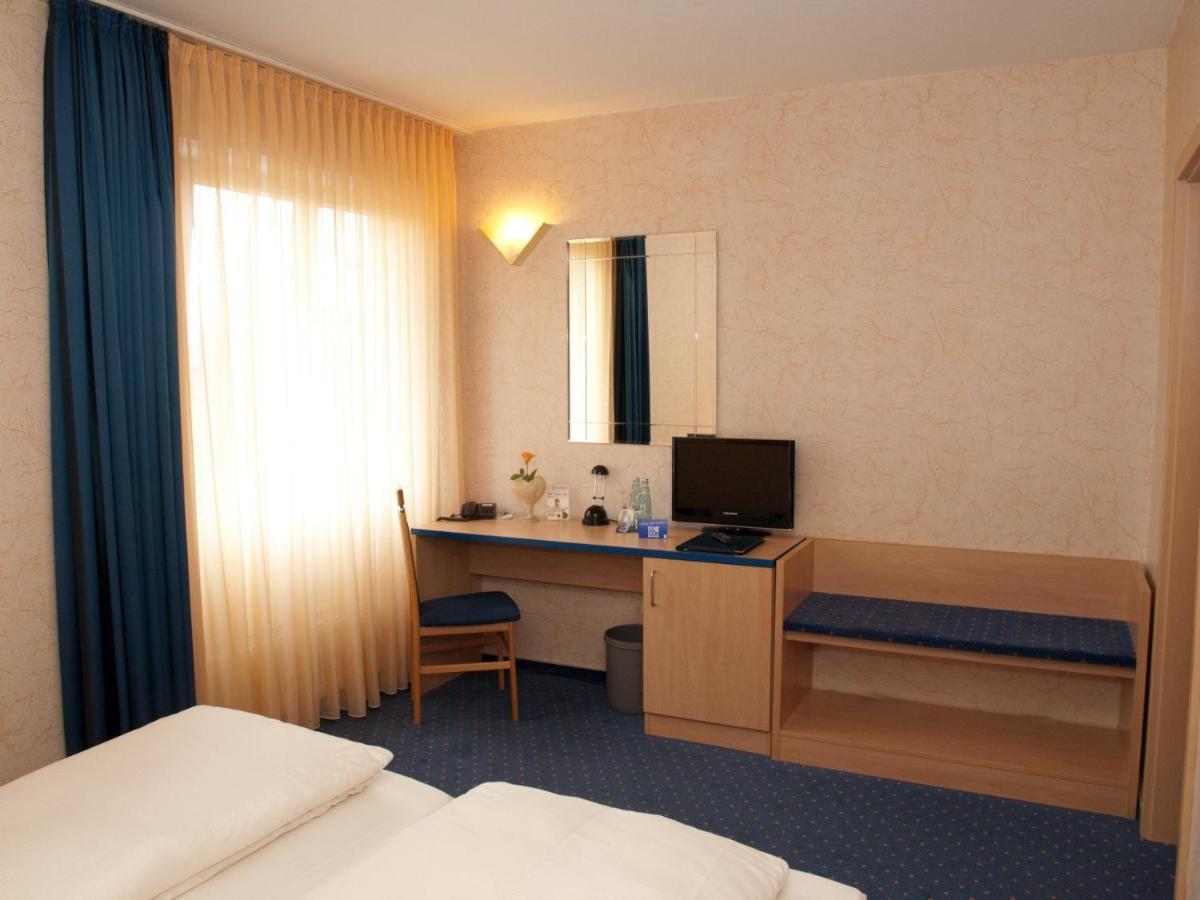 Hotel Chassalla Cassel Extérieur photo