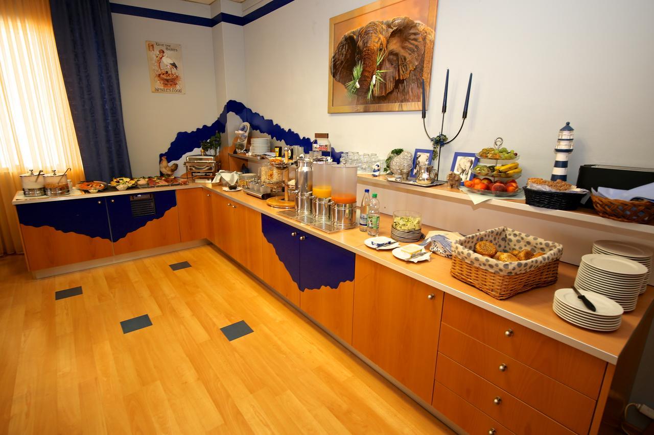 Hotel Chassalla Cassel Extérieur photo