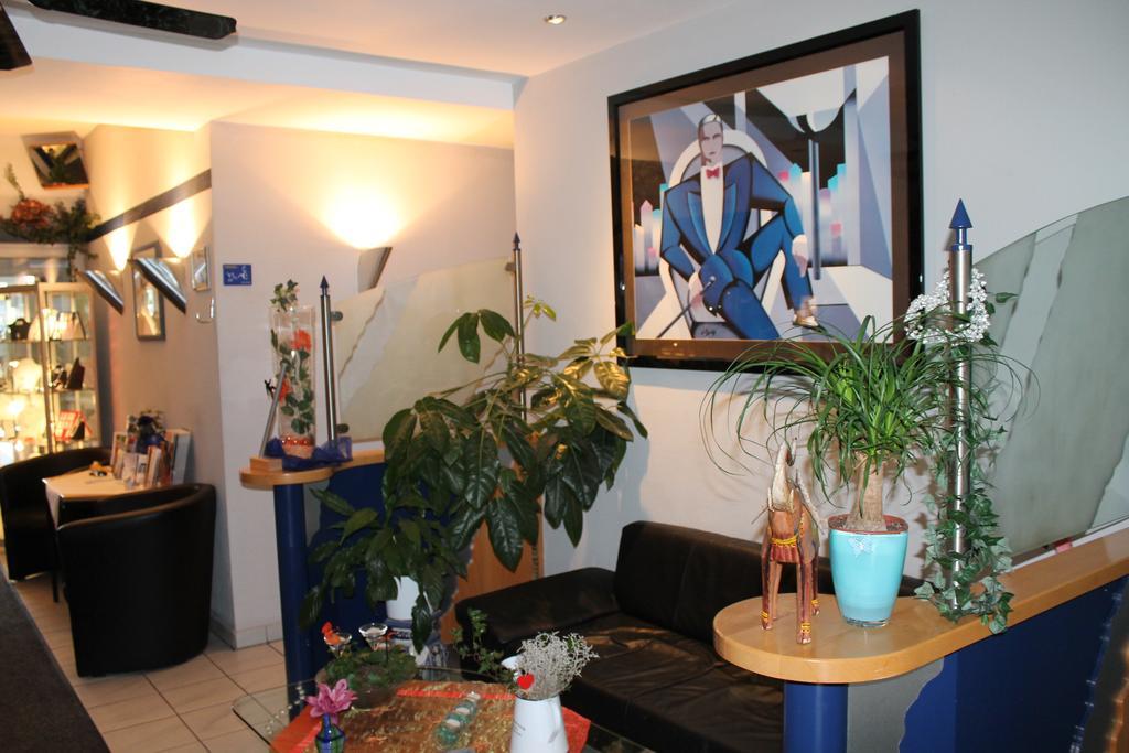 Hotel Chassalla Cassel Extérieur photo